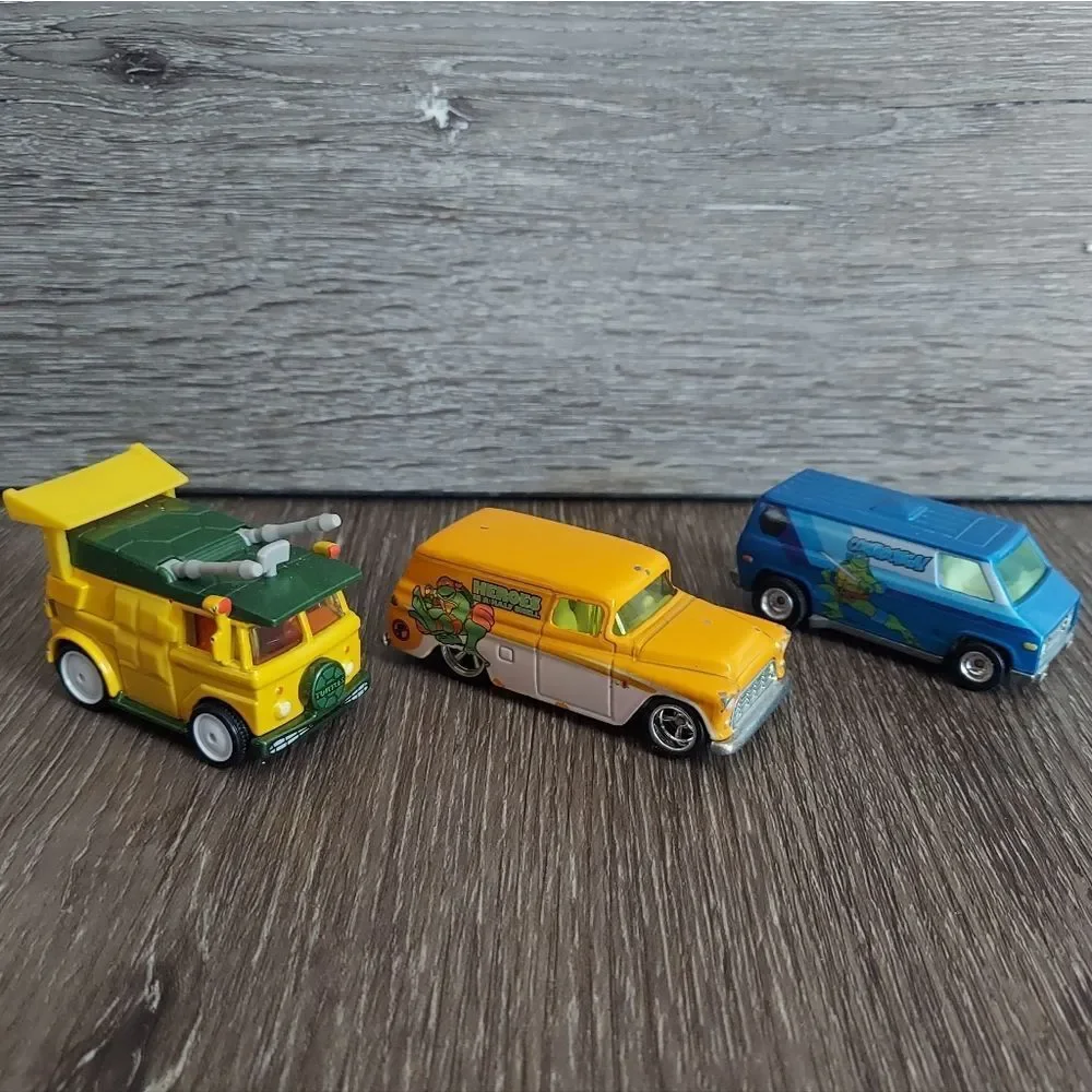 Hot Wheels die-cast toy cars from the Teenage Mutant Ninja Turtles collection